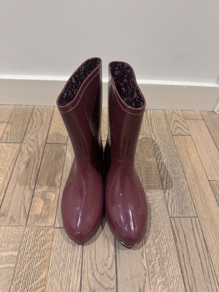Purple Wellington Boots - NEW