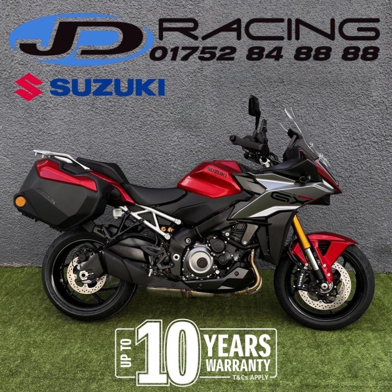 Suzuki GSX-S1000 GX+