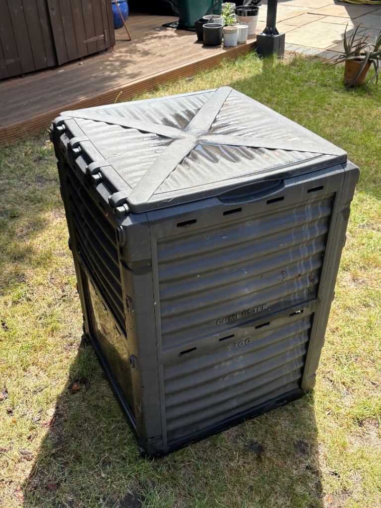 300 Litre Garden Composter – Grey, Good Condition