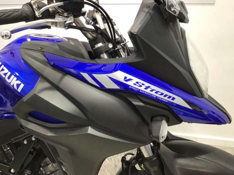 Suzuki V-Strom 650 2025