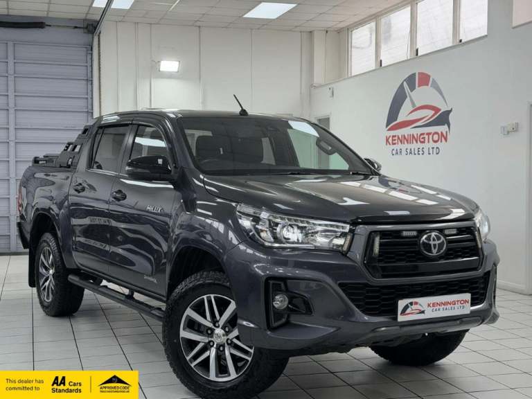 2019 Toyota Hilux 2.4 D-4D Invincible X Auto 4WD Euro 6 (s/s) 4dr (TSS) PICK UP Diesel Automatic