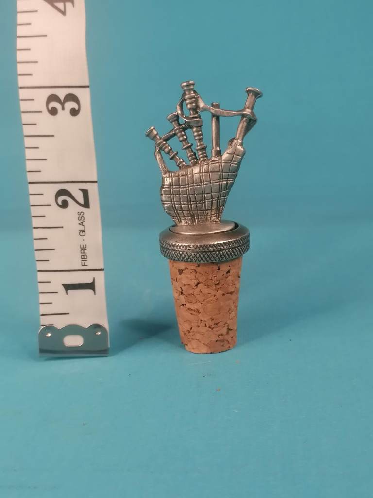 Bagpipes Instrument Pewter Bottle Stopper. Brand new.