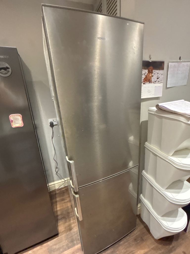 Fridge and freezer 