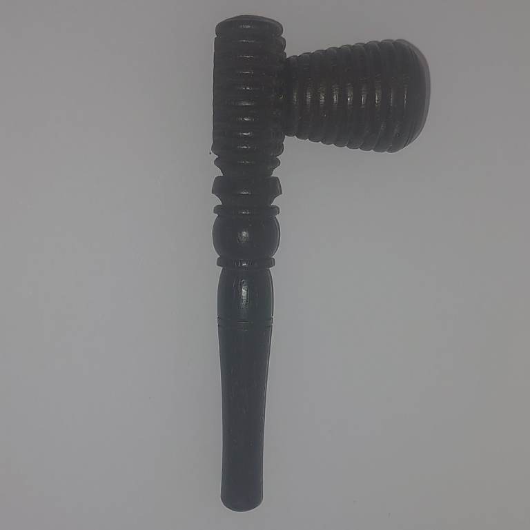 Classic Wooden Tobacco Pipe – Good Condition, Dark Wood