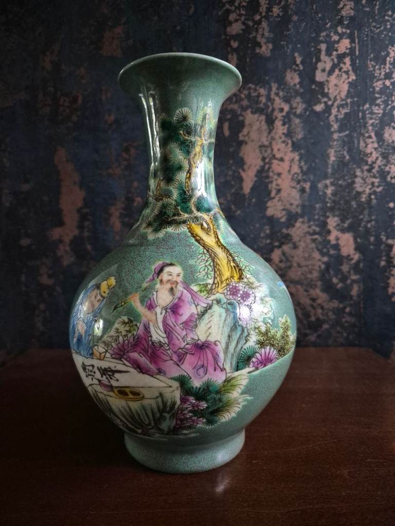 Antique Chinese late Qing Period Vase 