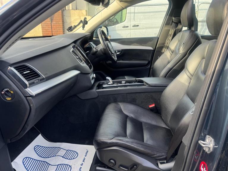 2017 Volvo XC90 2.0 T8 Hybrid Momentum Pro 5dr Geartronic ESTATE PETROL/ELECTRIC Automatic