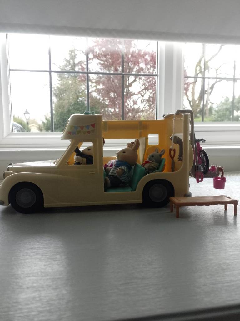 Sylvanian Family Campervan