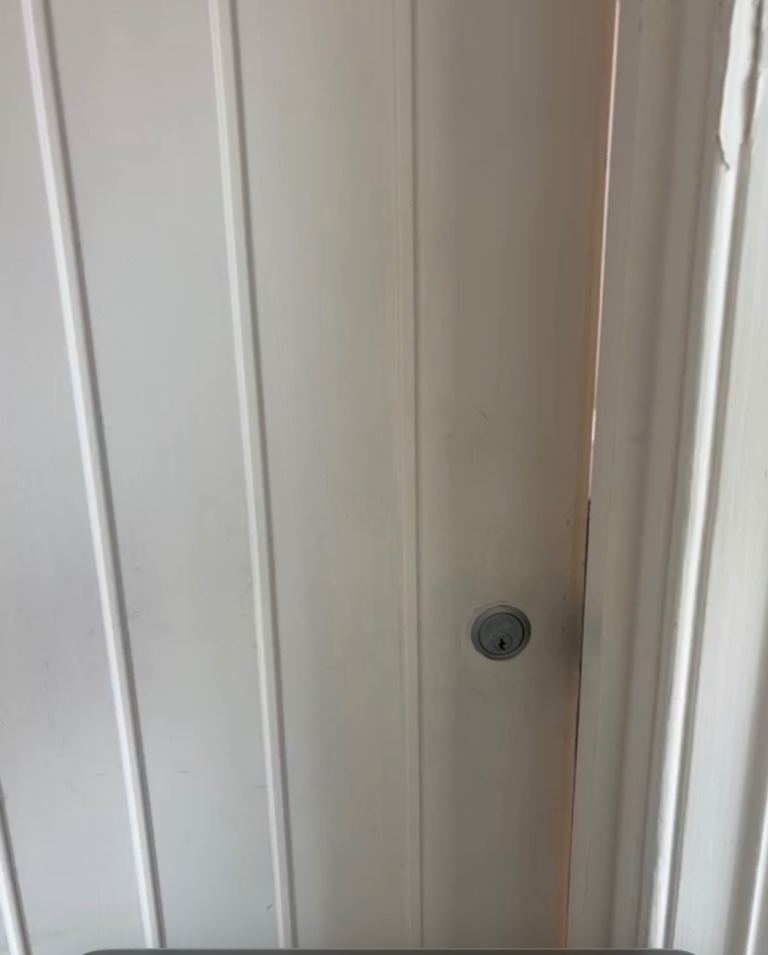 Self contained one bedroom studio/flat