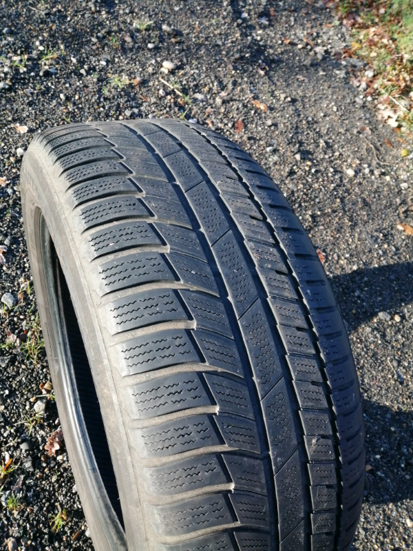 Two Toyo Snowprox S954 235 55 R18 104H SUV