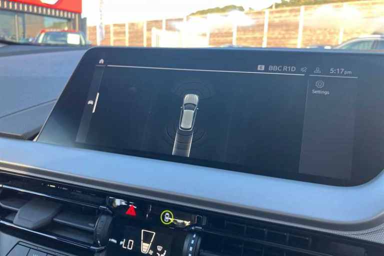 2022 BMW 1 Series 118i [136] SE 5dr [Live Cockpit Professional] HATCHBACK PETROL Manual