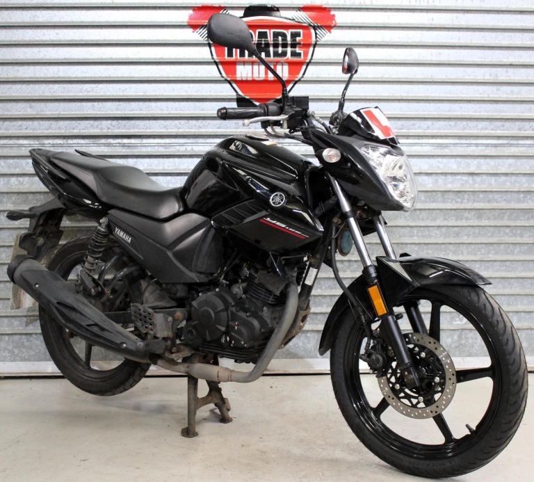 2019 19 YAMAHA YS 125 LEARNER LEGAL TRADE SALE BLACK 19K MILES NEW MOT YS125 YBR