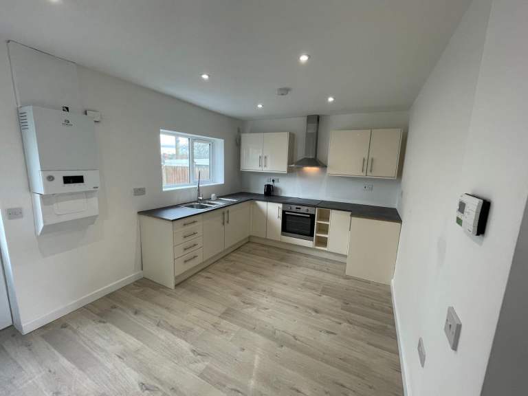 Property to rent 3 bedroom stoke on trent