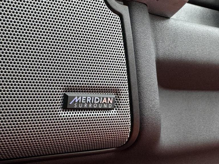 2016 Land Rover Discovery 3.0 SDV6 Landmark 5dr Auto ESTATE DIESEL Automatic