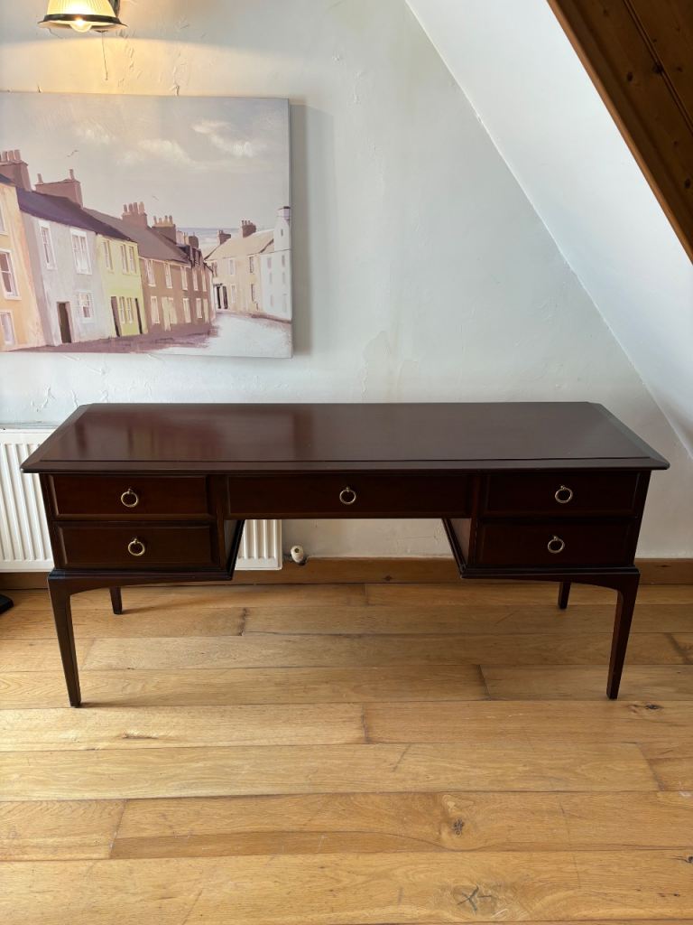 Stag Minstrel dresser dressing table desk 5 drawers vintage MINT Condition DELIVERY POSS
