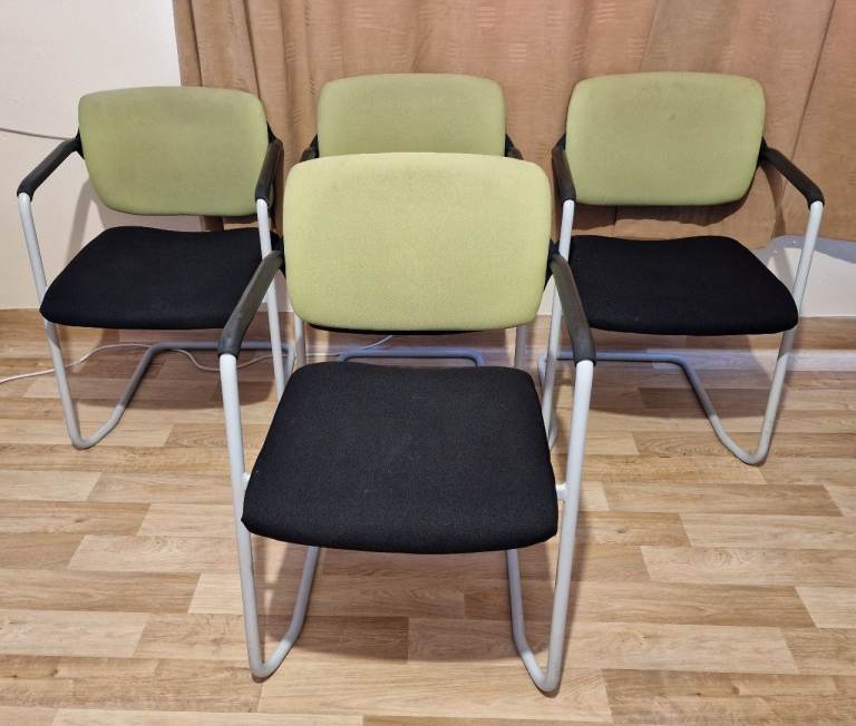 Set of 4 chairs good quality ,good condition