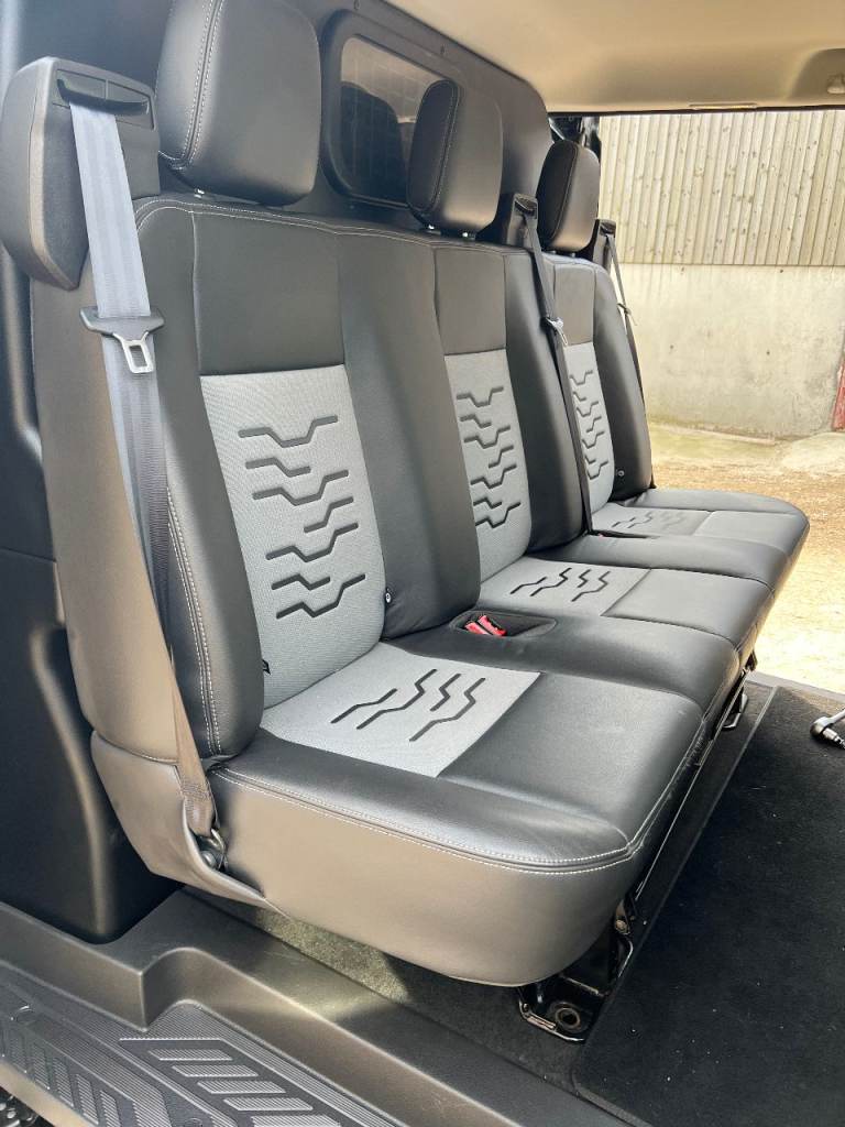 rear seats ford transit custom sport (2018)