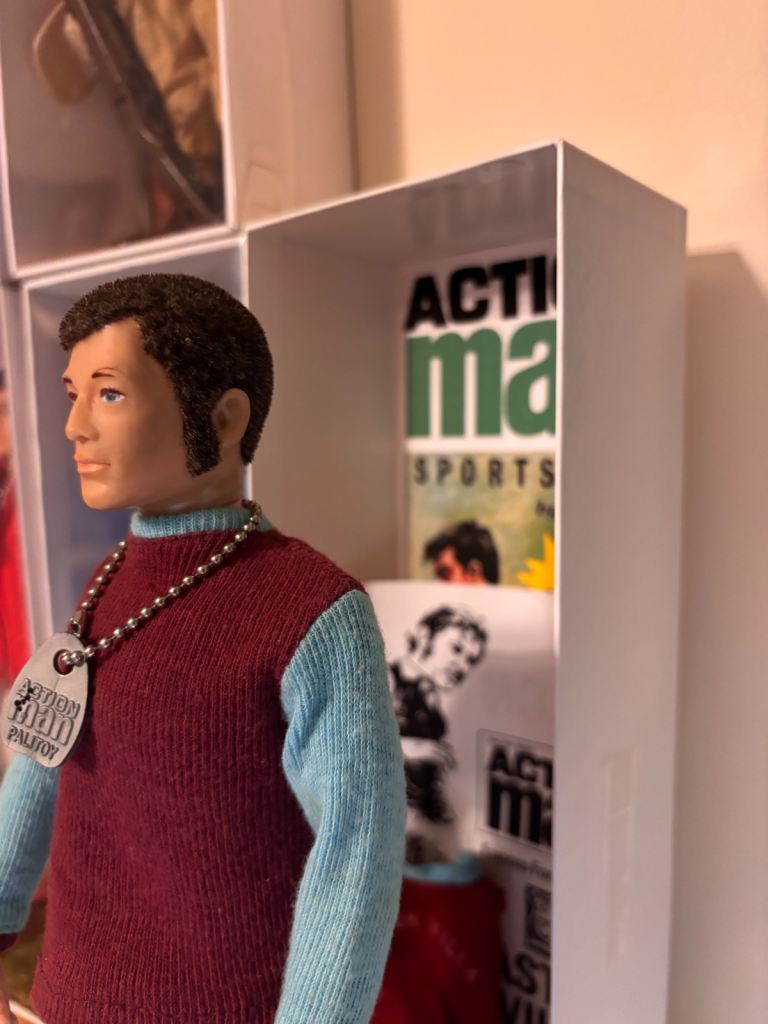 VINTAGE ACTION MAN ORIGINAL ASTON VILLA SIDEBURNS FOOTBALL/FOOTBALLER