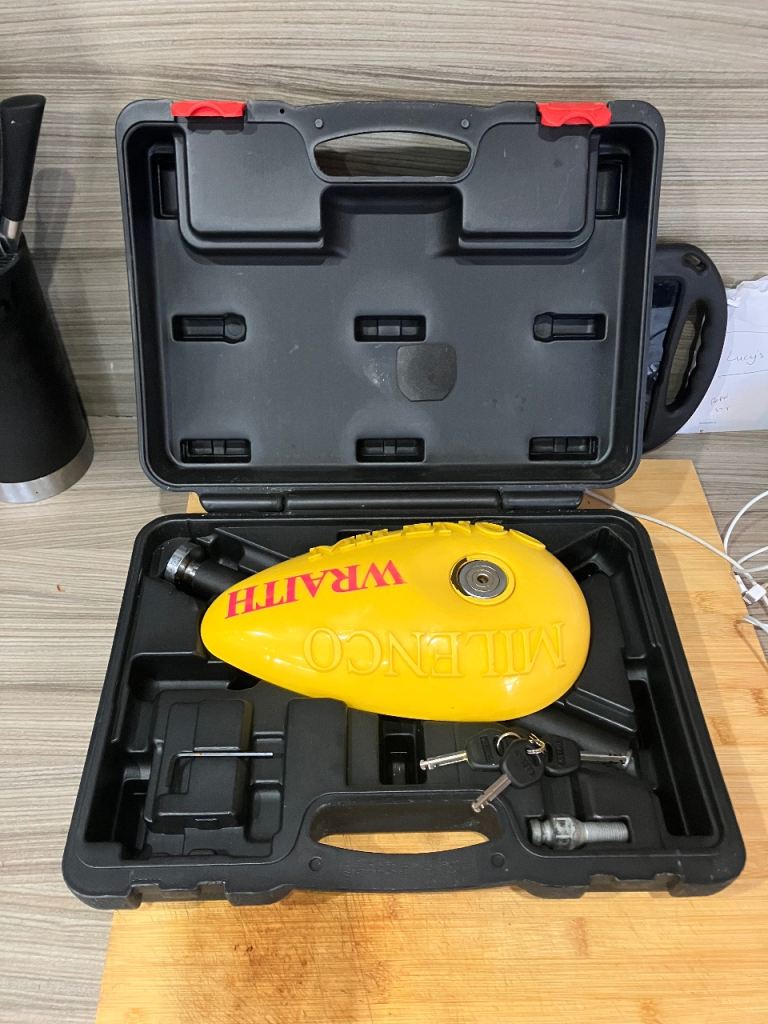 Milenco Wraith Caravan Wheel Clamp Lock