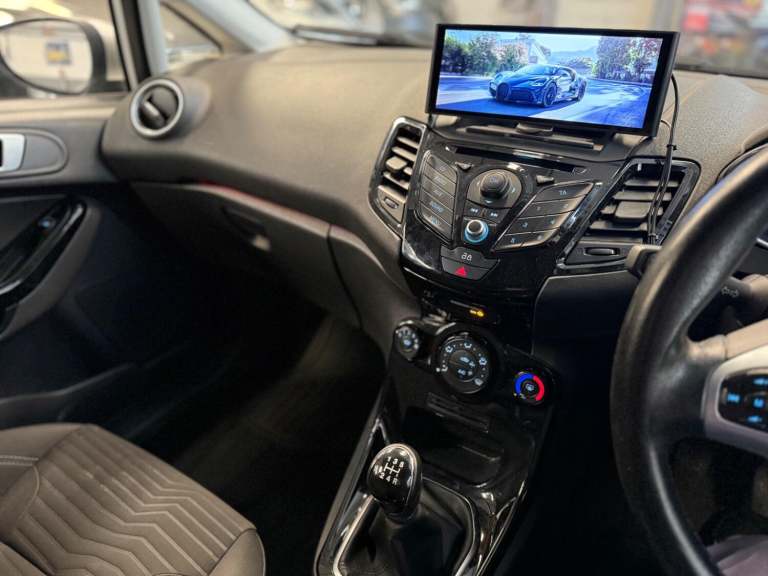 FORD FIESTA 1.3 Zetec 2013