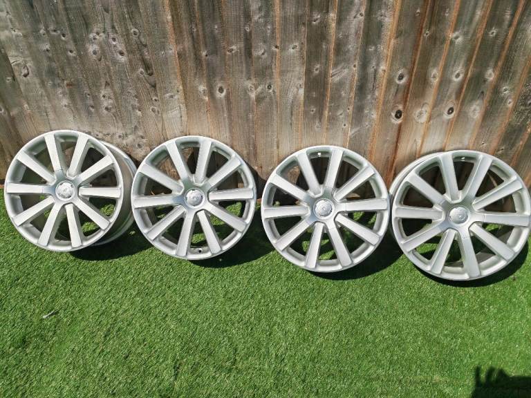 Genuine VW Golf R32 Alloy Wheels 18"