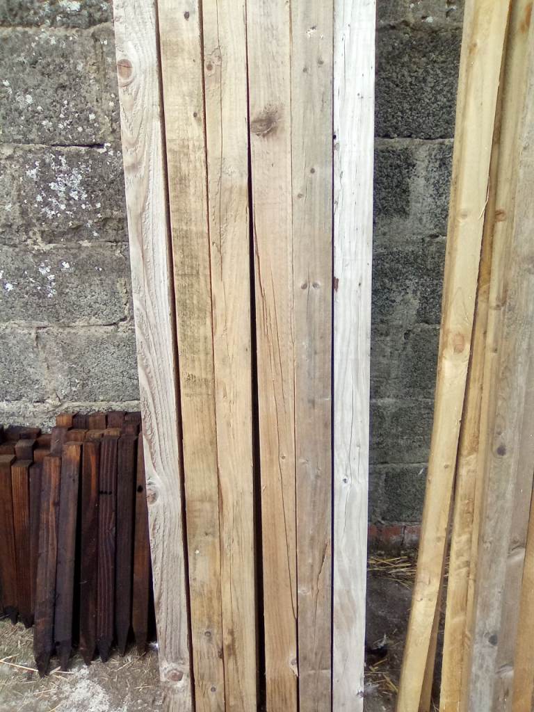Job lot 3x3  x 5Ft fencing posts 