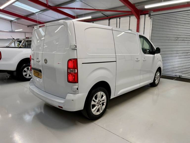 2022 72 VAUXHALL VIVARO 2.0 TURBO D 3100 ELITE L1 H1 EURO 6 145 BHP * 30,884 ELI