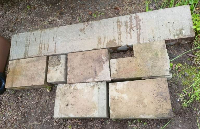 BUFF SMOOTH LINTIL AND BLOCKS - JOB LOT ONLY