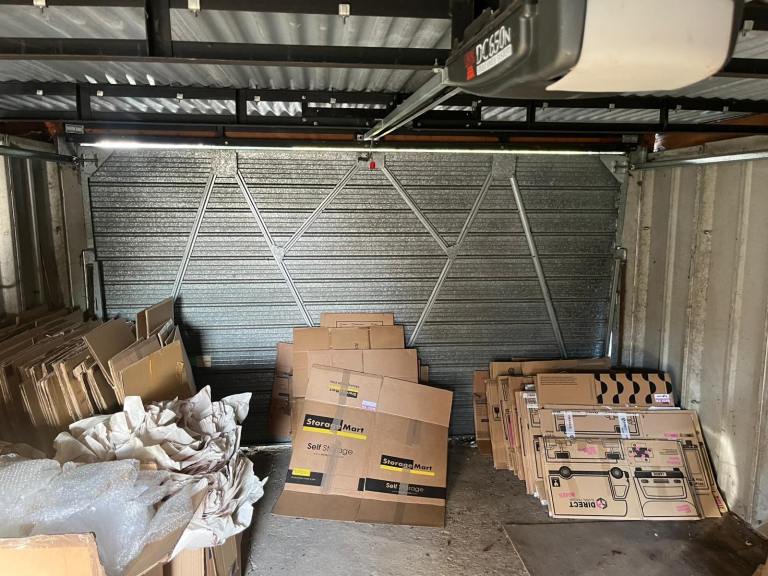 Moving boxes, various sizes 