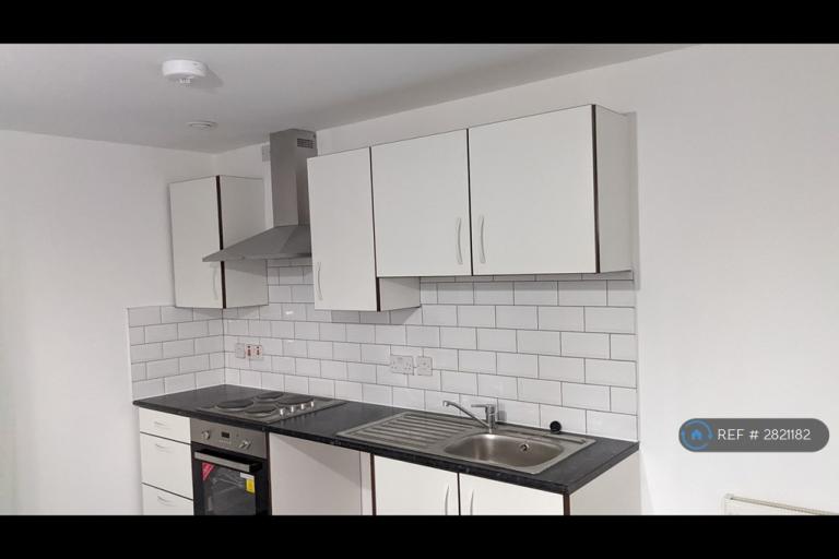 1 bedroom flat in Gresham Chambers, Wolverhampton, WV1 (1 bed) (#2821182)