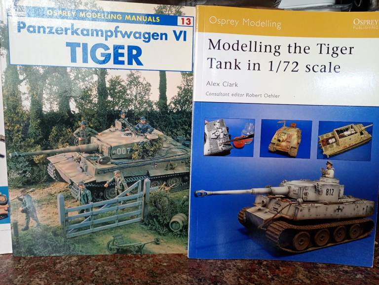 Model kits & Accessories 