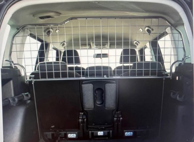 Dog Guard to fit Skoda Yeti