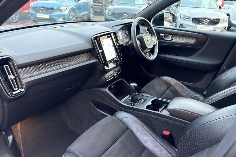 2020 Volvo XC40 1.5 T3 [163] R DESIGN 5dr ESTATE PETROL Manual