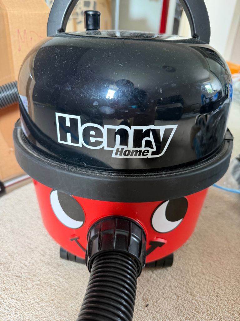 Henry Home HVR160-11 Vacuum Cleaner – Good Condition