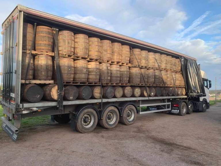 OAK WHISKEY BOURBON BARRELS 40 GALLON DELIVERY AVAILABLE