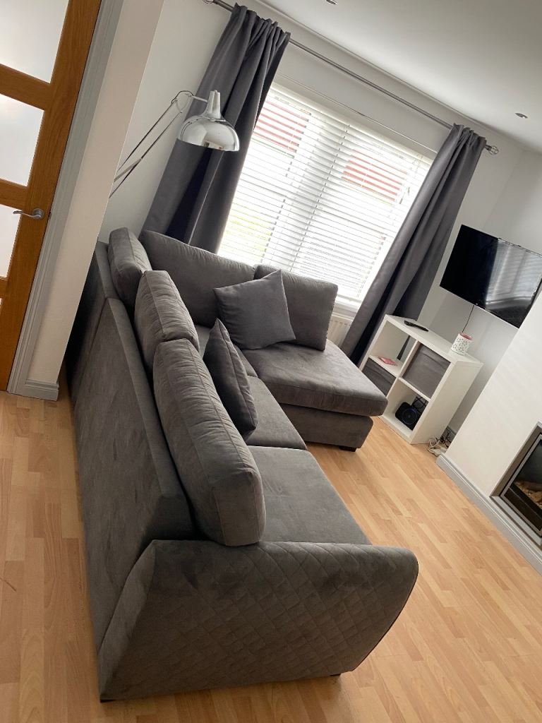 DFS Orka Bundle Express Corner Sofa – Graphite, As New