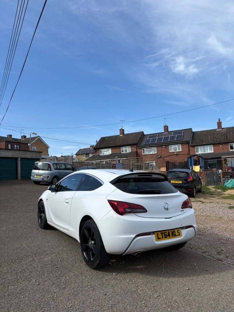 Vauxhall, ASTRA GTC, Hatchback, 2014, Manual, 1364 (cc), 3 doors