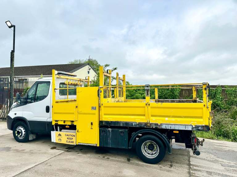 2017 IVECO DAILY TOOLBOX TIPPER 7,2 TON TARMAC CHUTES EURO-6 U-LEZ EX COUNCIL
