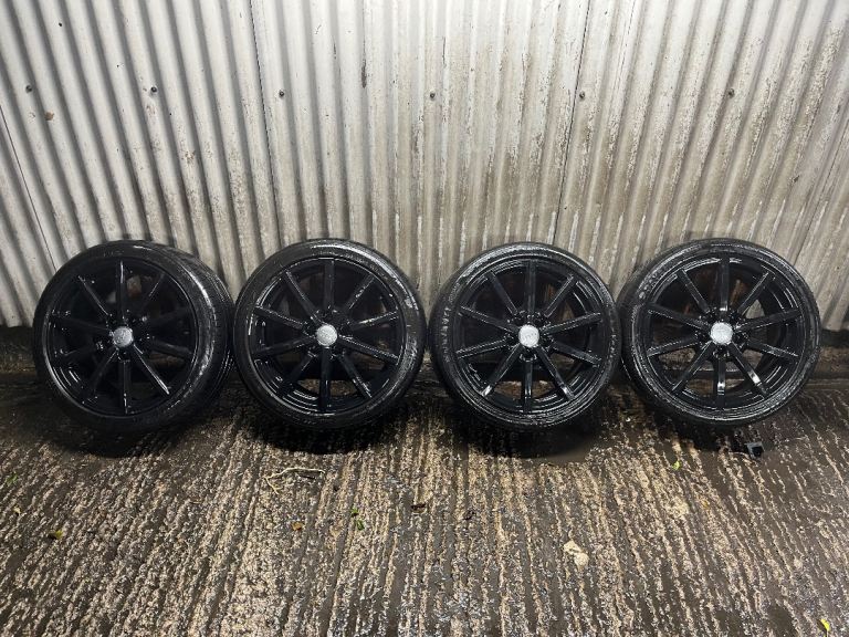 Genuine 18” Audi A3 Black Edition alloy wheels - 5x112