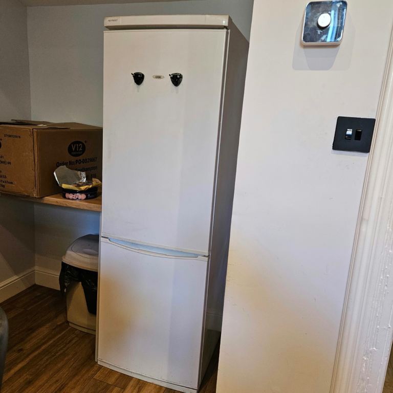 White Fridge Freezer – Good Condition, Clean Interior