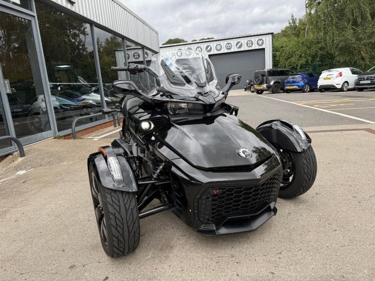 2021 CAN-AM SPYDER F3 6 speed semi automatic TRIKE