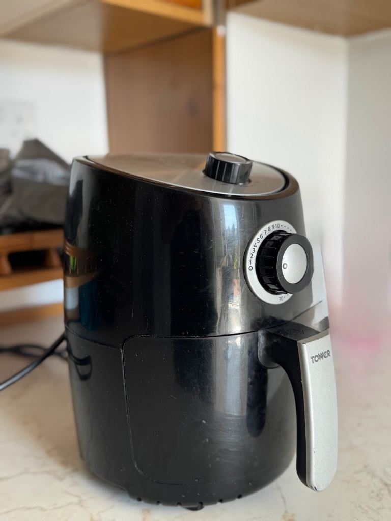 Tower Black Air Fryer – Good Working Condition