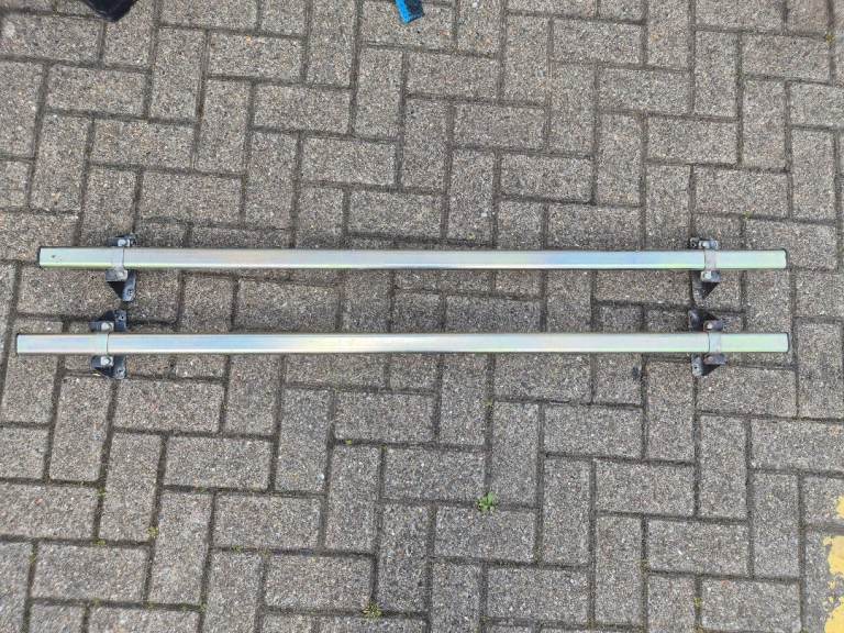 AIKO Roof Bars