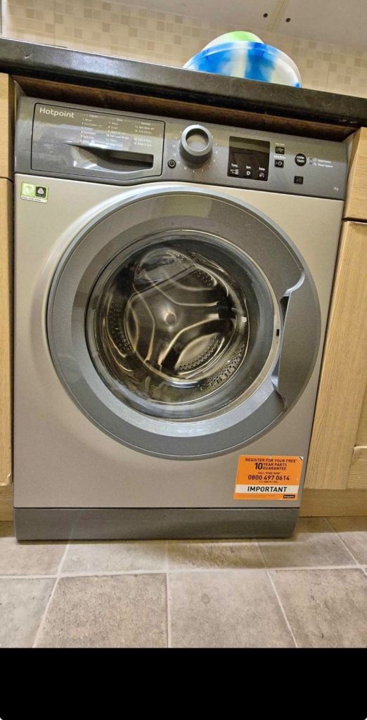 Hotpoint 7kg Washing Machine – £100 ONO – Collection from CB4