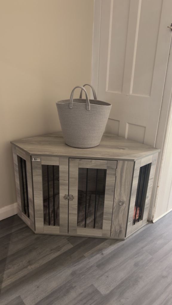 Dog crate 