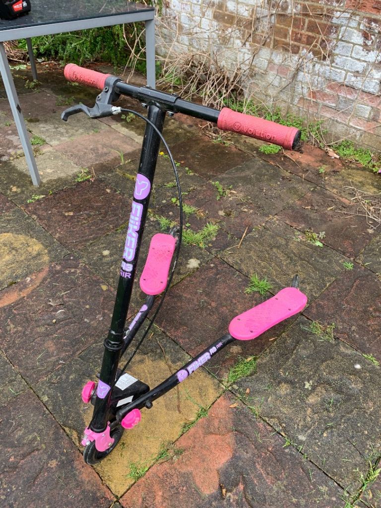 Scissor scooter 