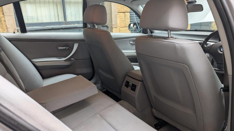 2011 BMW 3 Series 320d [184] SE 4dr Step Auto SALOON Diesel Automatic