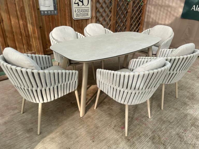 4 seasons outdoors brand new rrp £2995