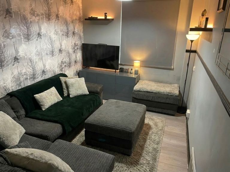 1 Bed Flat Mutal Exchange Poplar 