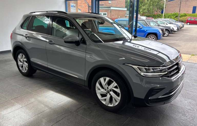 VOLKSWAGEN TIGUAN 1.5 TSI Life 2021