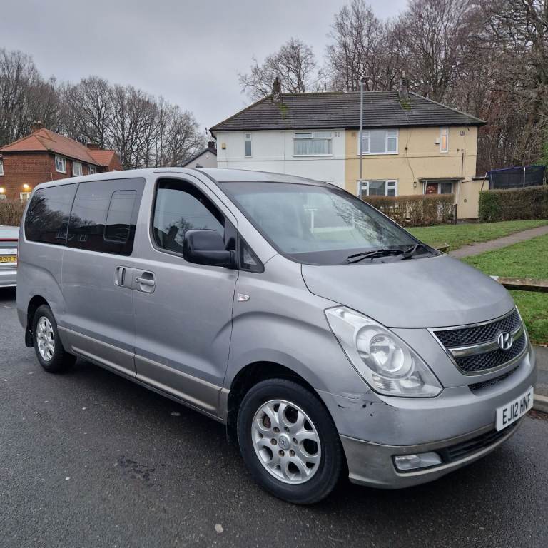  Automatic  Hyundai, I800, MPV, 2012, Other, 2497 (cc), 5 doors